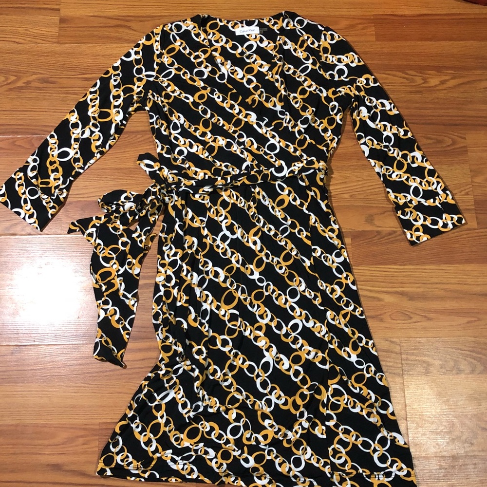 Beautiful Calvin Klein dress!